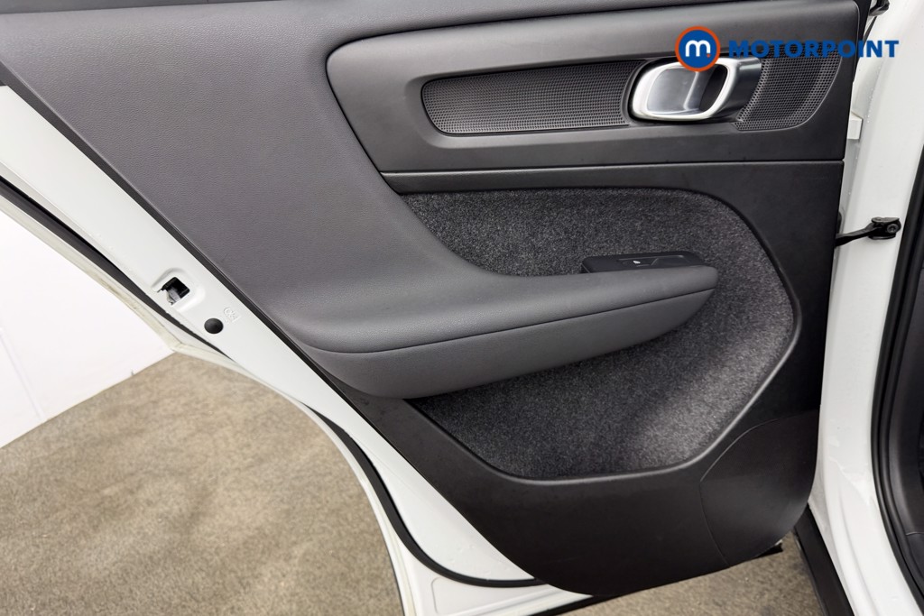 Volvo Xc40 Plus Automatic Petrol SUV - Stock Number (1614284) - 31st supplementary image