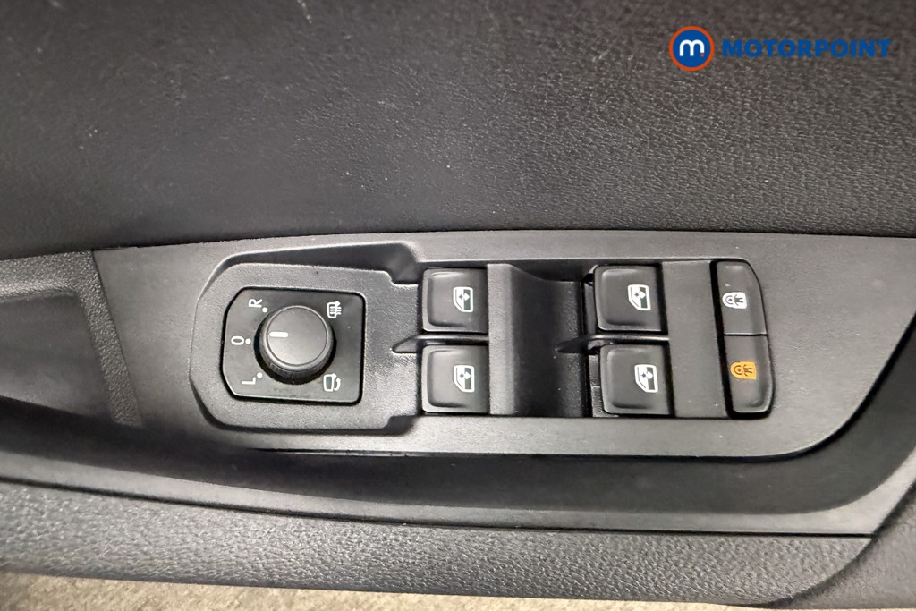 Skoda Karoq Se L Edition Manual Petrol SUV - Stock Number (1614559) - 19th supplementary image