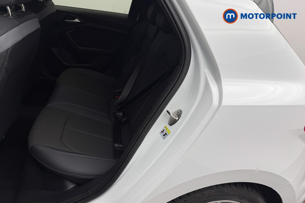 Audi A1 S Line Manual Petrol Hatchback - Stock Number (1614863) - 5th supplementary image