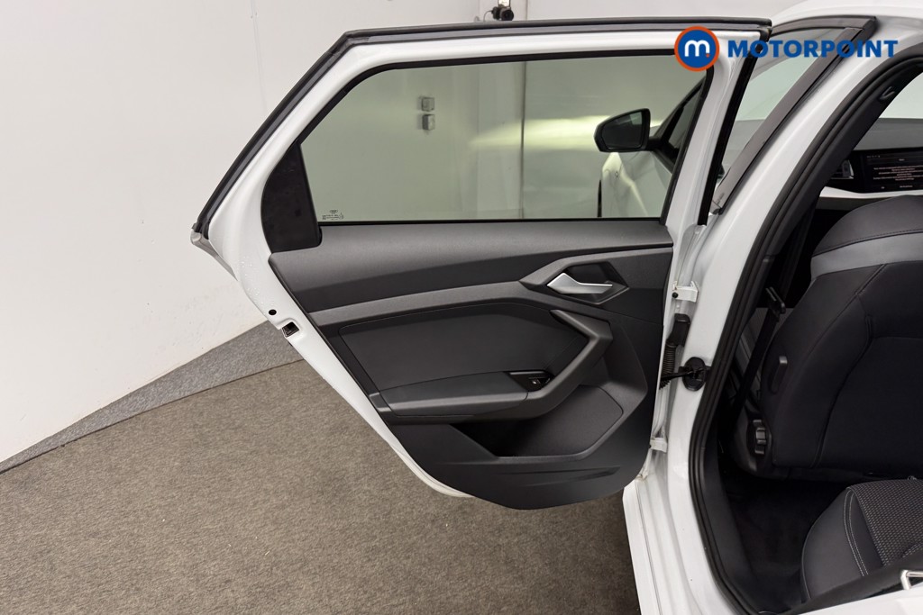 Audi A1 S Line Manual Petrol Hatchback - Stock Number (1614863) - 6th supplementary image
