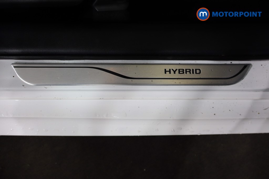 Toyota Yaris Excel Automatic Petrol-Electric Hybrid Hatchback - Stock Number (1614982) - 16th supplementary image