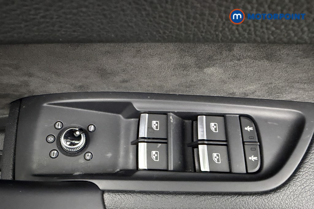 Audi Q5 Black Edition Automatic Petrol SUV - Stock Number (1615146) - 21st supplementary image