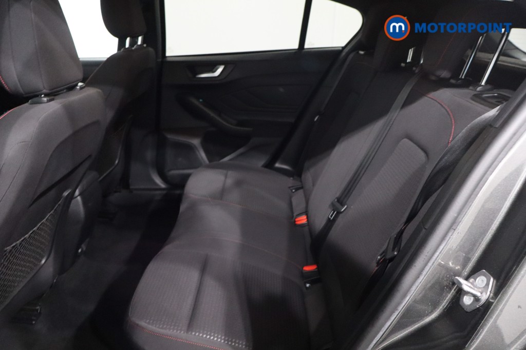 Ford Focus St-Line Manual Petrol Hatchback - Stock Number (1615312) - 5th supplementary image