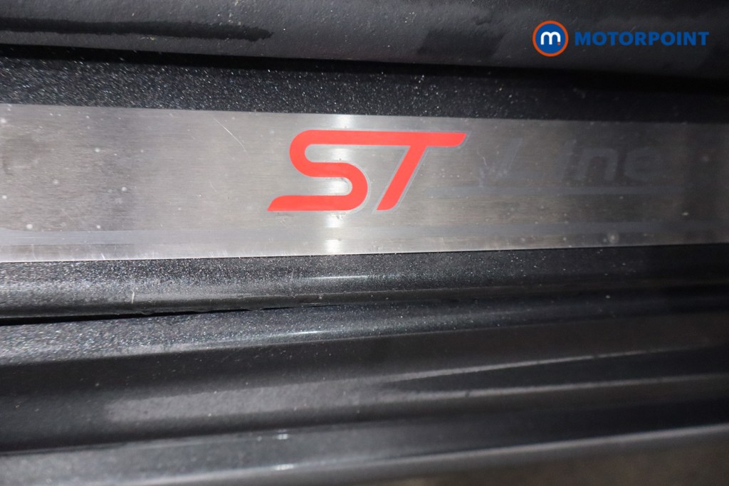 Ford Focus St-Line Manual Petrol Hatchback - Stock Number (1615312) - 23rd supplementary image