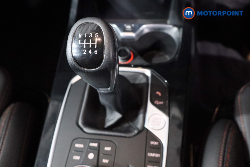 BMW 2 Series Sport Manual Petrol Saloon - Stock Number (1615383) - 14th supplementary image