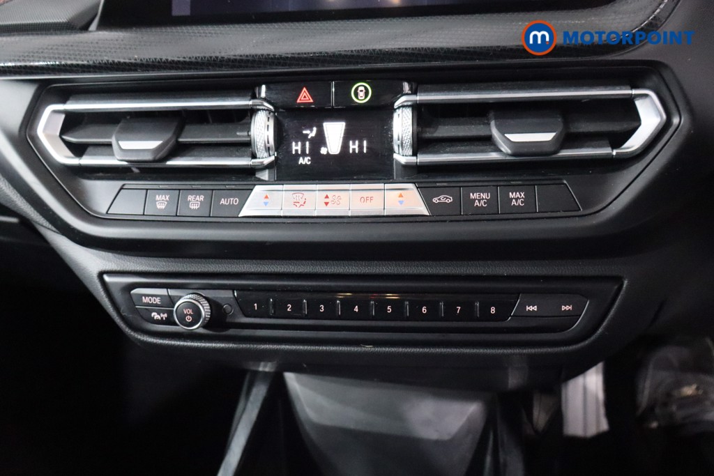 BMW 2 Series Sport Manual Petrol Saloon - Stock Number (1615383) - 17th supplementary image