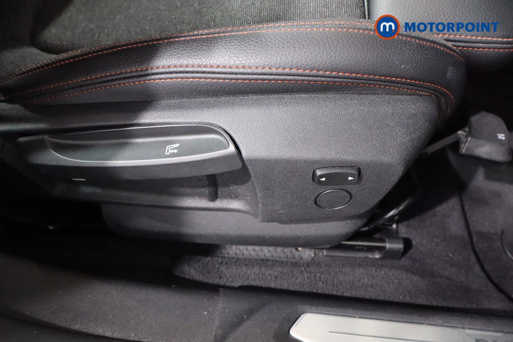 BMW 2 Series Sport Manual Petrol Saloon - Stock Number (1615383) - 24th supplementary image