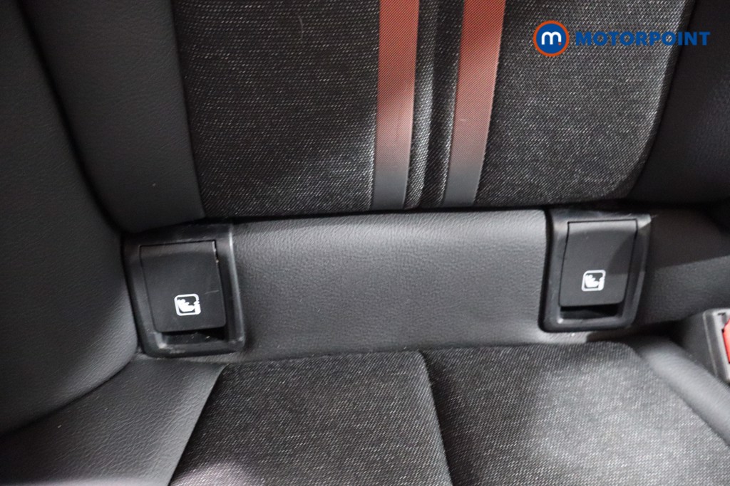 BMW 2 Series Sport Manual Petrol Saloon - Stock Number (1615383) - 29th supplementary image