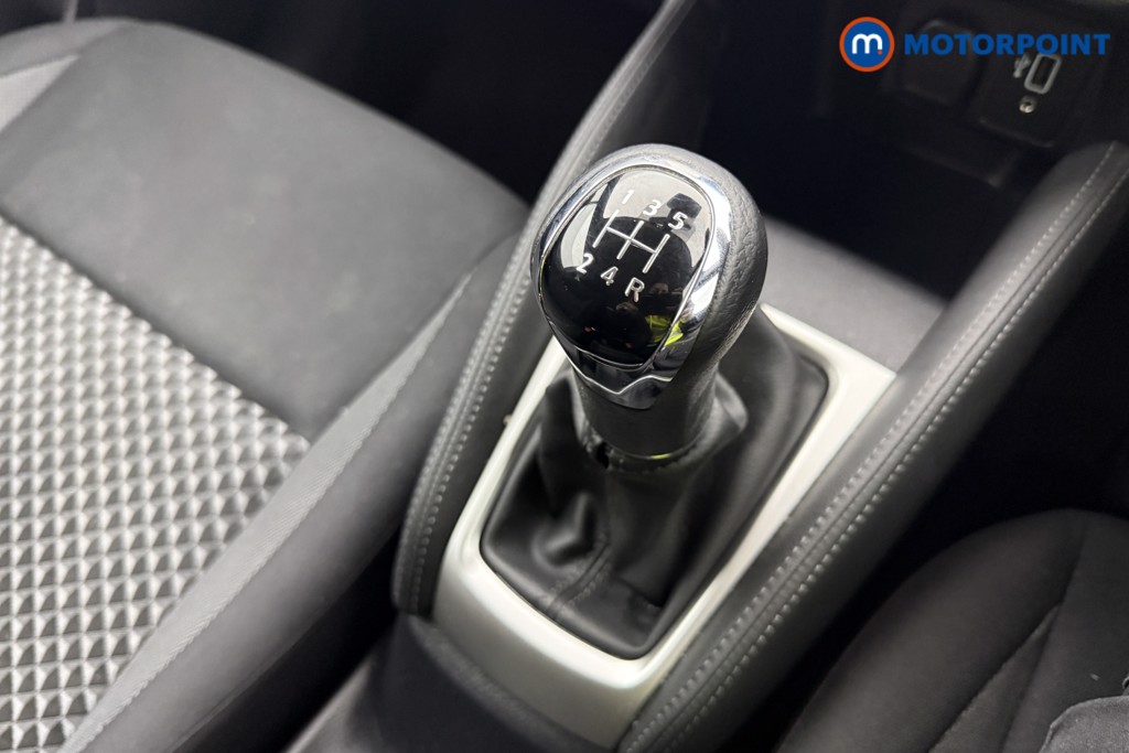 Nissan Micra Acenta Manual Petrol Hatchback - Stock Number (1615558) - 4th supplementary image