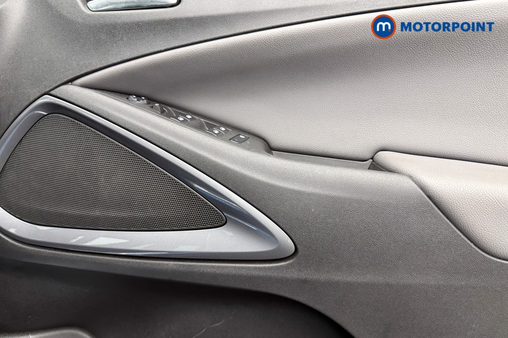 Vauxhall Crossland X Elite Nav Manual Petrol SUV - Stock Number (1558902) - 18th supplementary image