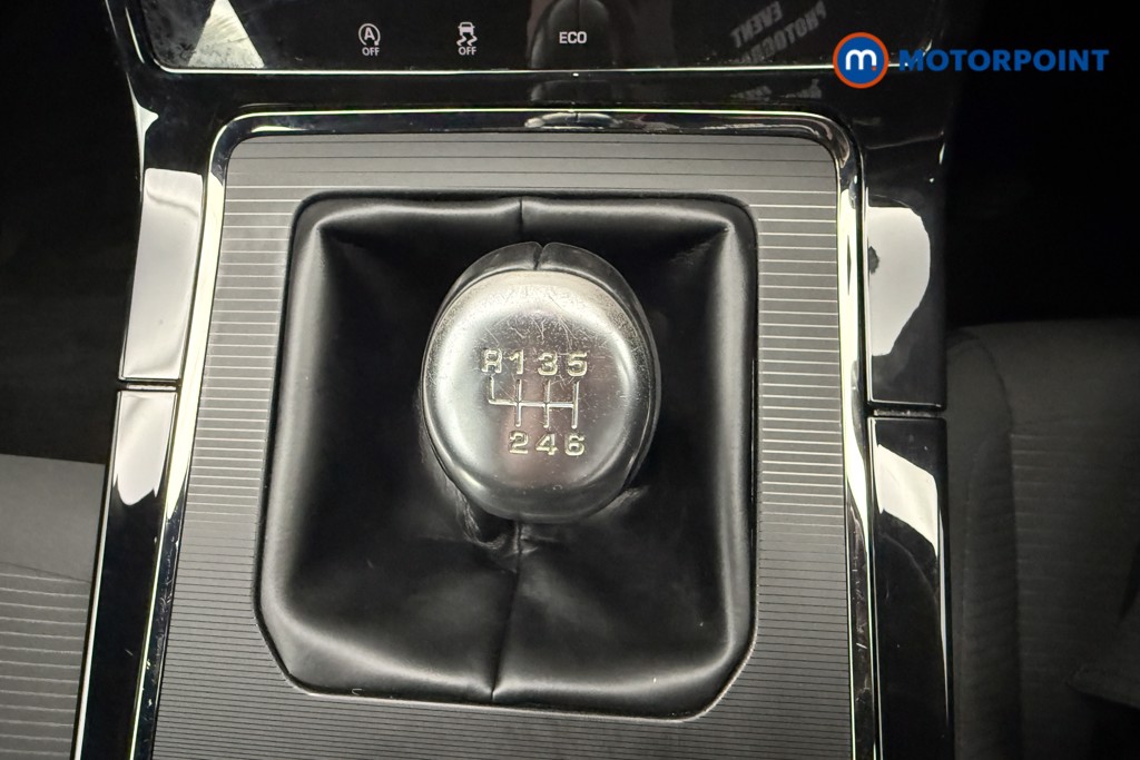 Land Rover Range Rover Evoque R-Dynamic Manual Diesel SUV - Stock Number (1582972) - 10th supplementary image