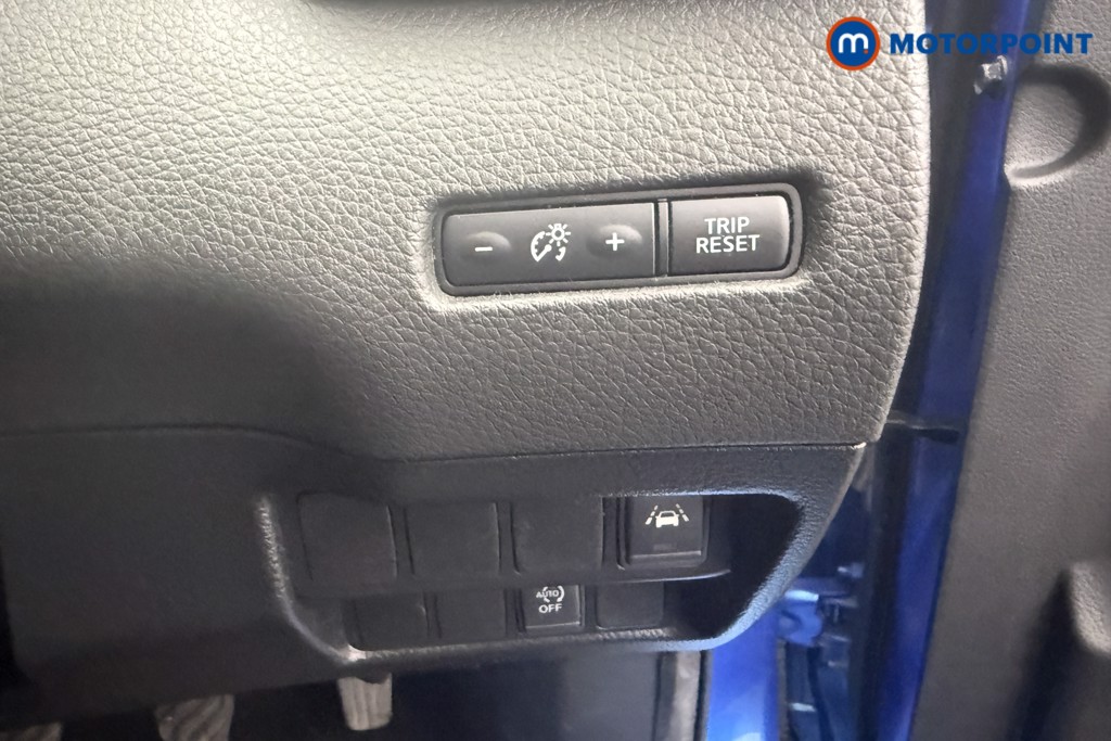 Nissan Qashqai Tekna Manual Petrol SUV - Stock Number (1588080) - 14th supplementary image