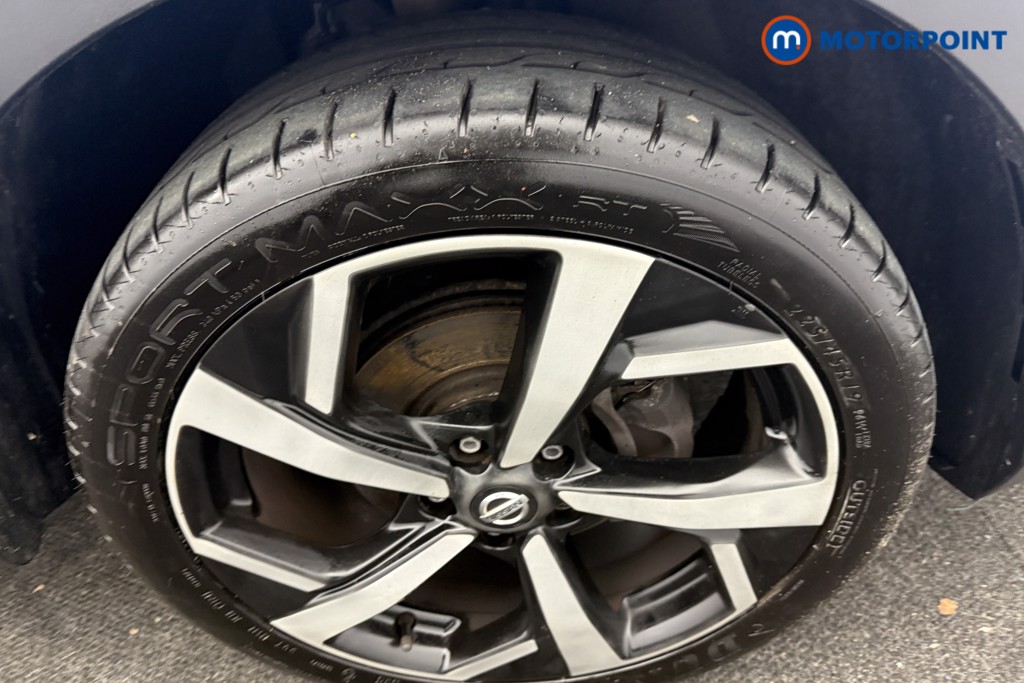 Nissan Qashqai Tekna Manual Petrol SUV - Stock Number (1588080) - 23rd supplementary image