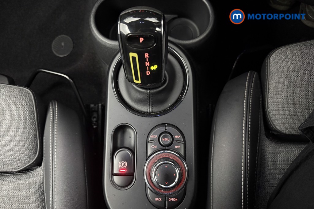 Mini Hatchback Cooper S Level 2 Automatic Electric Hatchback - Stock Number (1595020) - 9th supplementary image