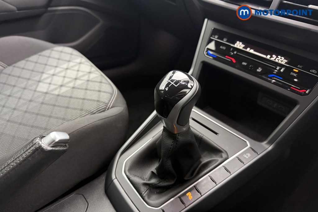 Volkswagen Polo R-Line Manual Petrol Hatchback - Stock Number (1599306) - 14th supplementary image