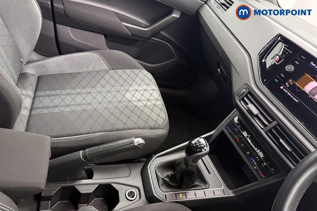 Volkswagen Polo R-Line Manual Petrol Hatchback - Stock Number (1599306) - 16th supplementary image
