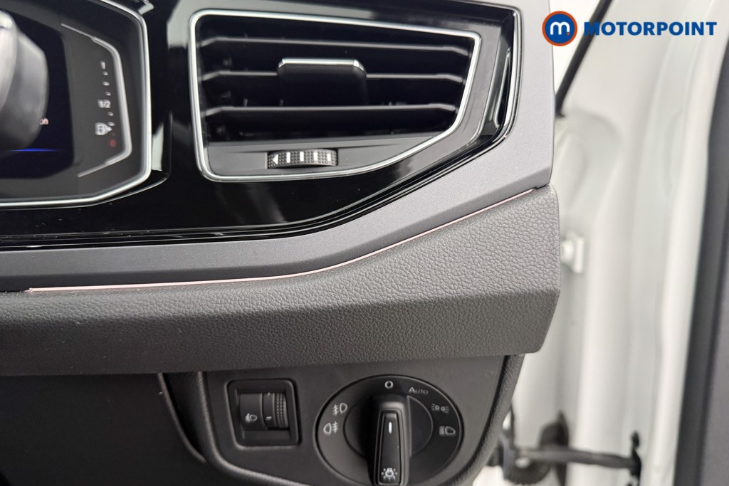 Volkswagen Polo R-Line Manual Petrol Hatchback - Stock Number (1599306) - 17th supplementary image