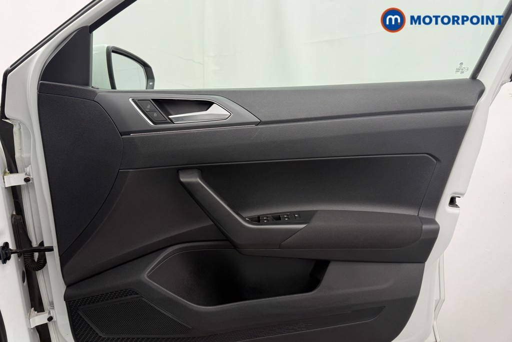 Volkswagen Polo R-Line Manual Petrol Hatchback - Stock Number (1599306) - 18th supplementary image