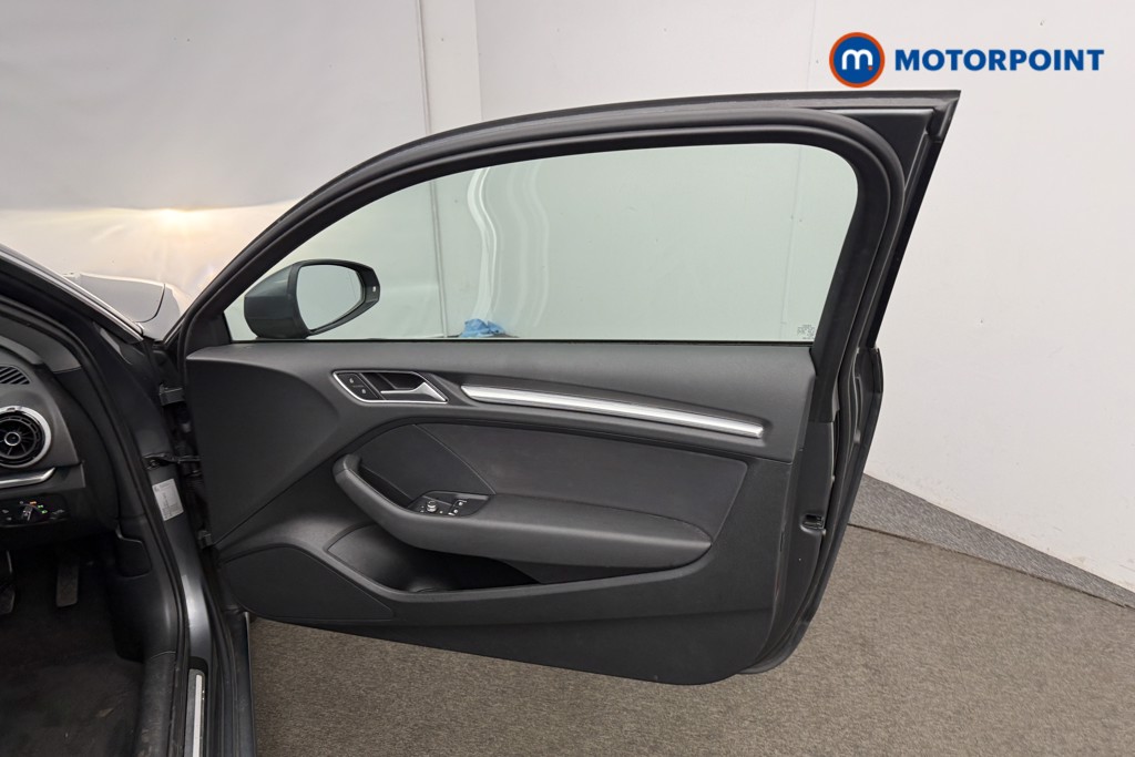 Audi A3 Sport Manual Petrol Hatchback - Stock Number (1602645) - 14th supplementary image