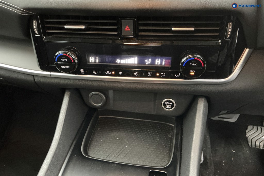 Nissan Qashqai Acenta Premium Automatic Petrol SUV - Stock Number (1603579) - 20th supplementary image