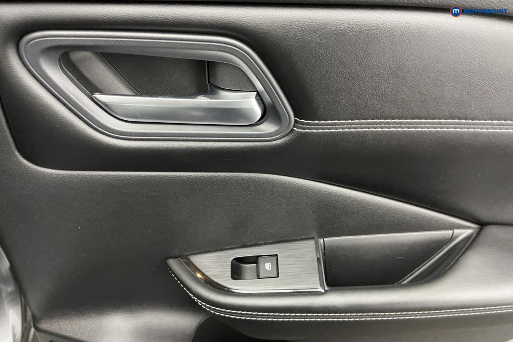 Nissan Qashqai Acenta Premium Automatic Petrol SUV - Stock Number (1603579) - 29th supplementary image