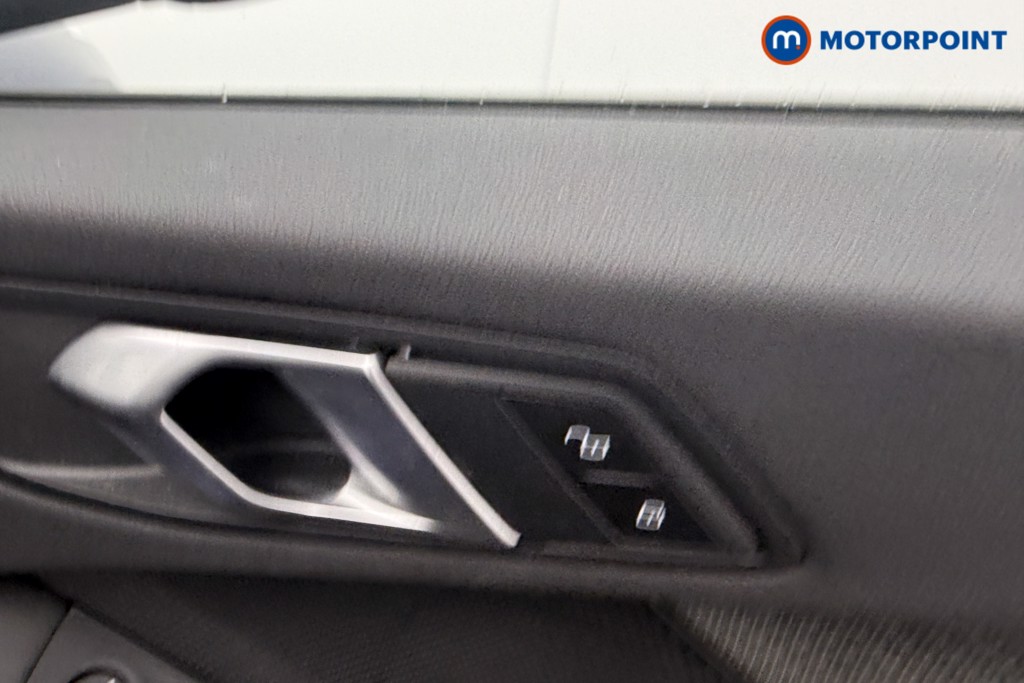 BMW 1 Series SE Automatic Petrol Hatchback - Stock Number (1605682) - 10th supplementary image