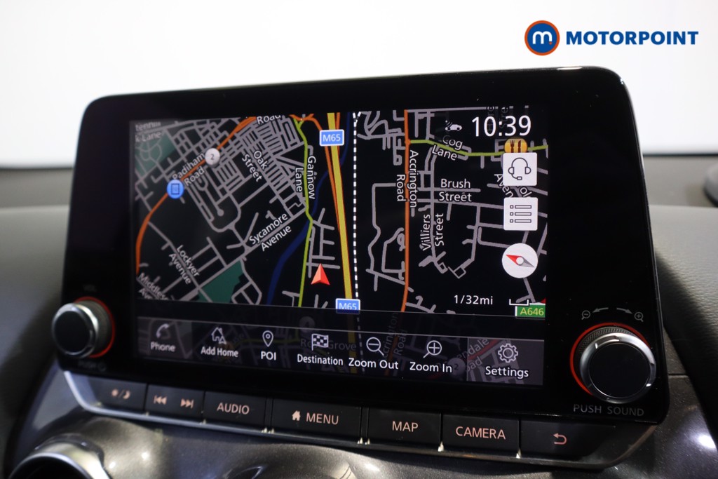 Nissan Juke N-Connecta Manual Petrol SUV - Stock Number (1607482) - 2nd supplementary image