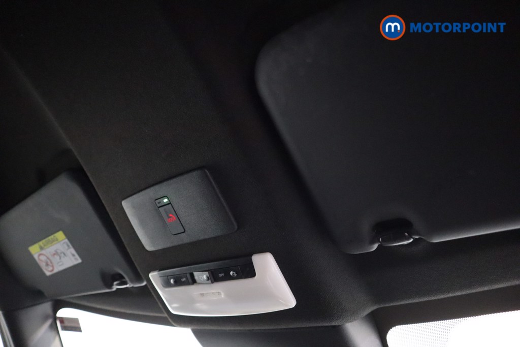 Nissan Juke N-Connecta Manual Petrol SUV - Stock Number (1607482) - 9th supplementary image