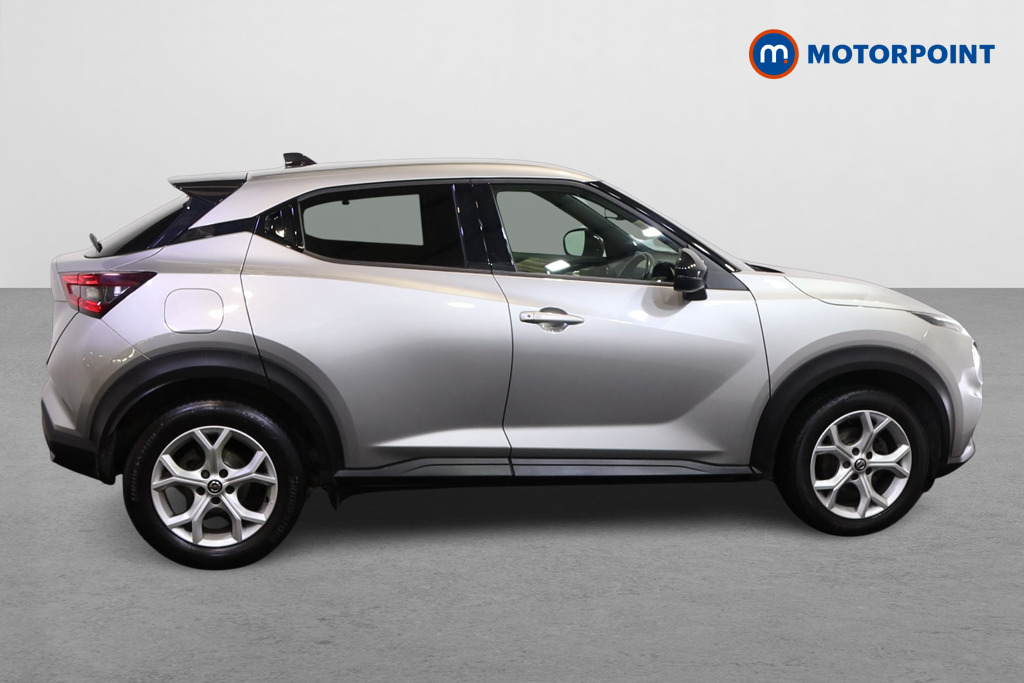 Nissan Juke N-Connecta Manual Petrol SUV - Stock Number (1607482) - Drivers side
