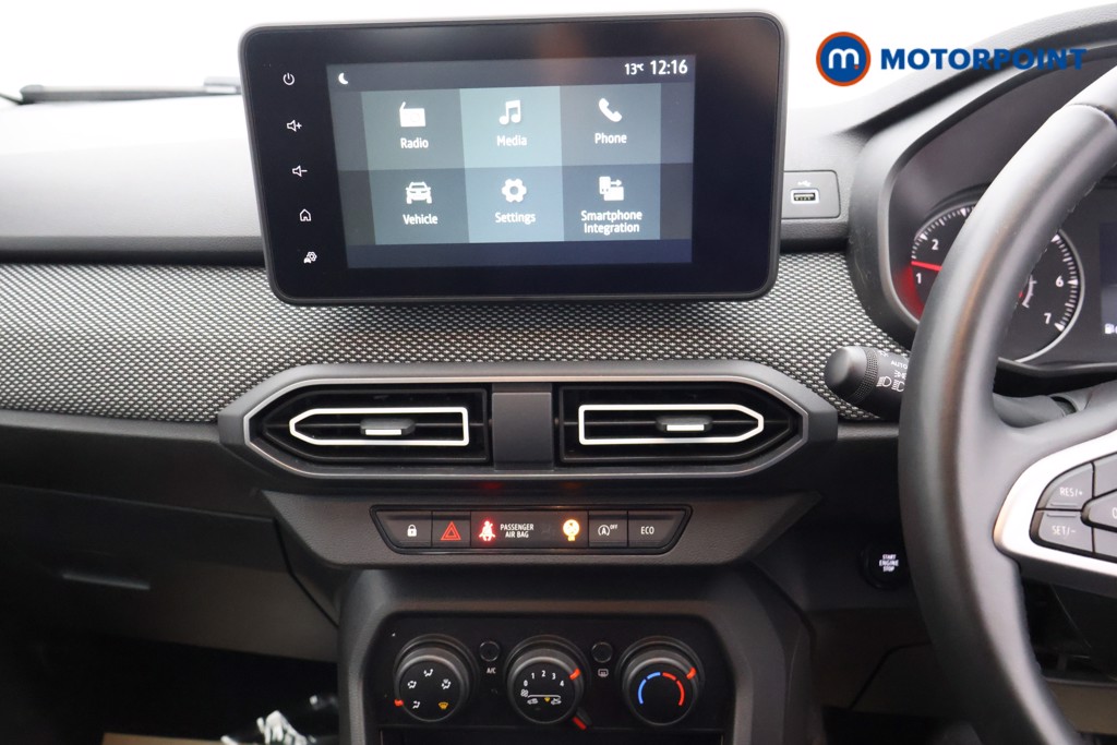 Dacia Sandero Expression Manual Petrol Hatchback - Stock Number (1608389) - 5th supplementary image