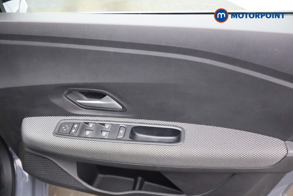 Dacia Sandero Expression Manual Petrol Hatchback - Stock Number (1608389) - 9th supplementary image