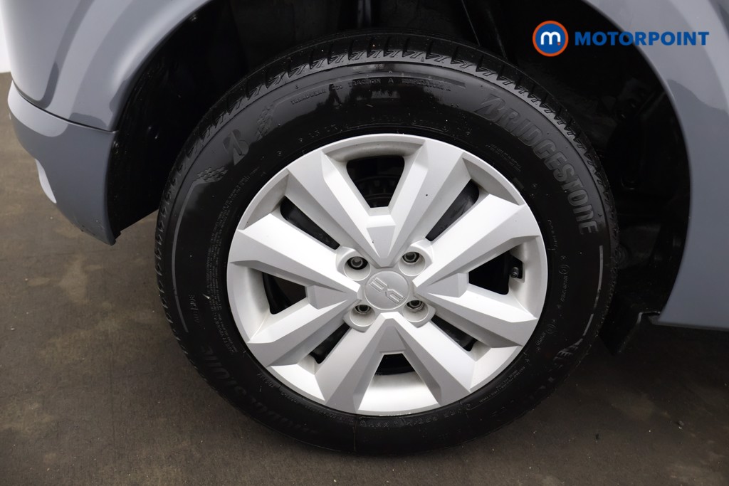 Dacia Sandero Expression Manual Petrol Hatchback - Stock Number (1608389) - 18th supplementary image