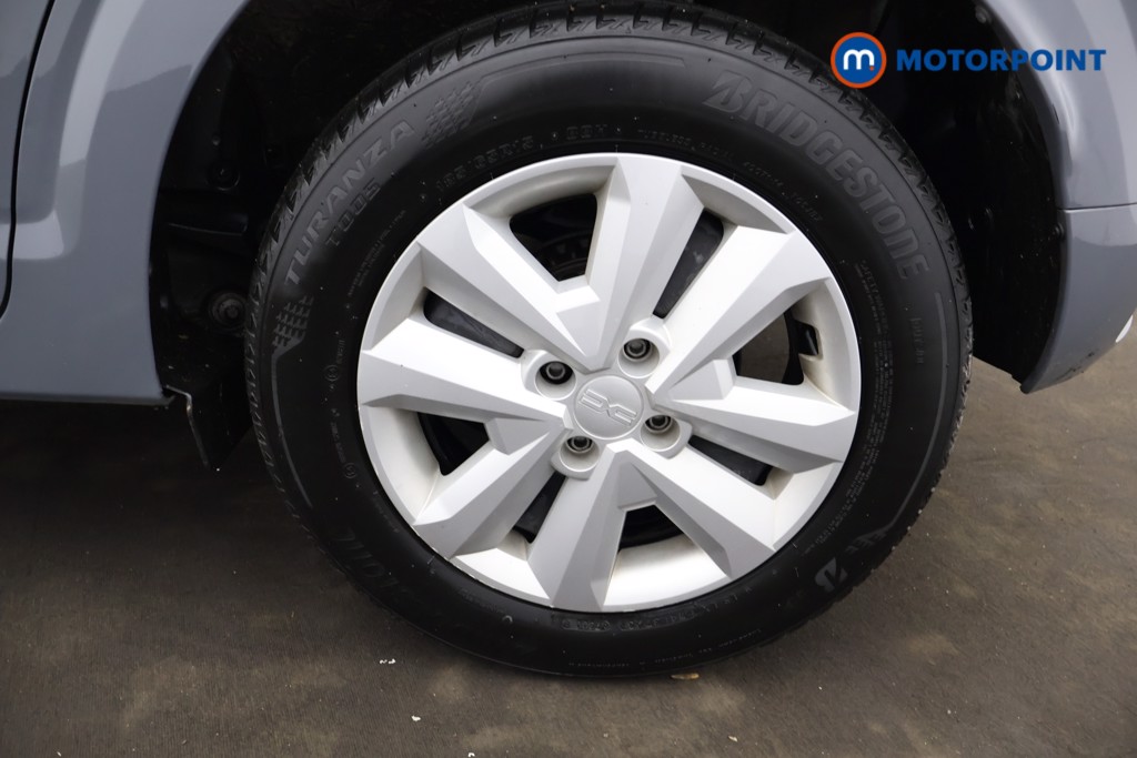 Dacia Sandero Expression Manual Petrol Hatchback - Stock Number (1608389) - 21st supplementary image