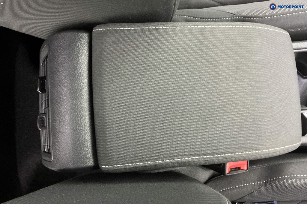 Volkswagen Golf Style Automatic Petrol Hatchback - Stock Number (1608417) - 19th supplementary image