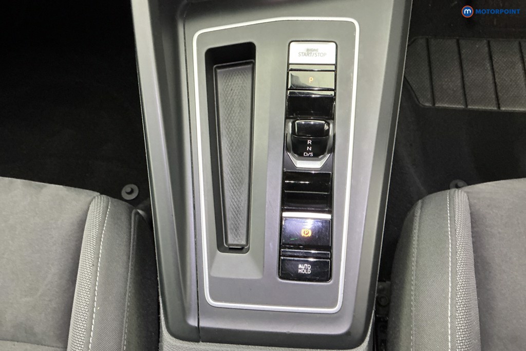 Volkswagen Golf Style Automatic Petrol Hatchback - Stock Number (1608417) - 21st supplementary image