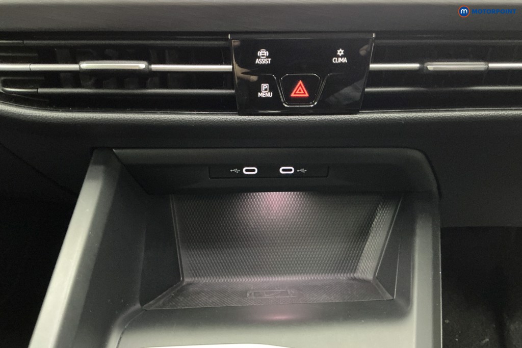 Volkswagen Golf Style Automatic Petrol Hatchback - Stock Number (1608417) - 22nd supplementary image