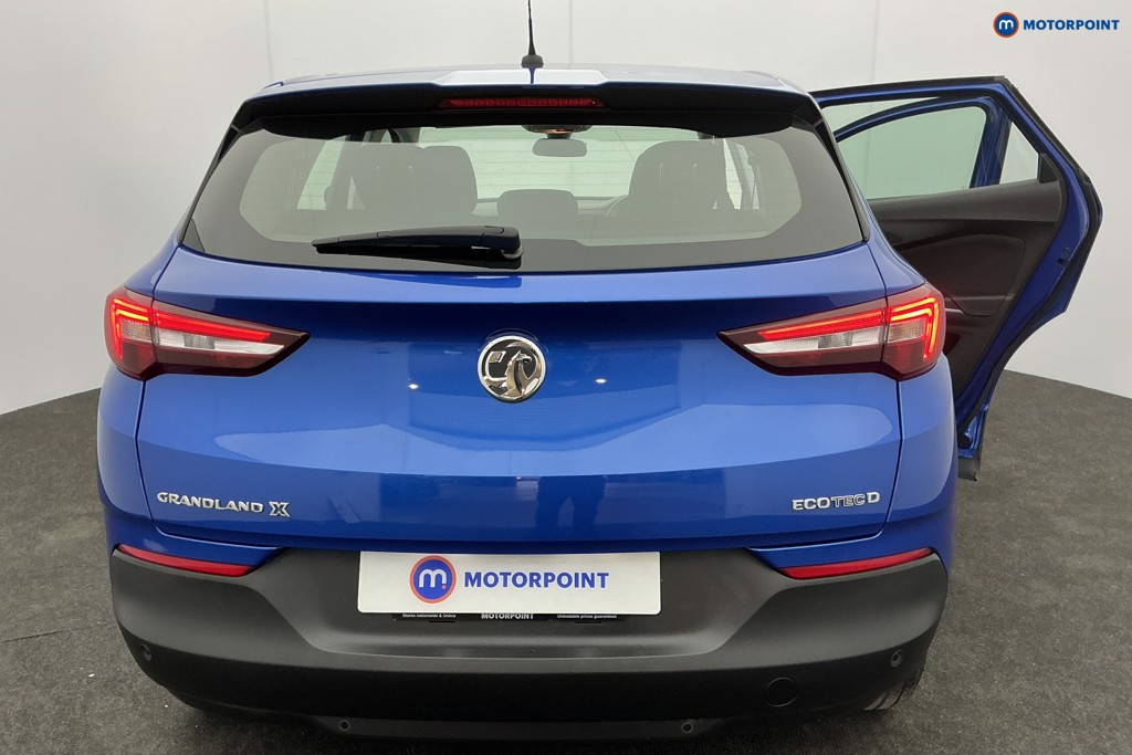 Vauxhall Grandland X Se Premium Manual Diesel SUV - Stock Number (1608418) - 4th supplementary image
