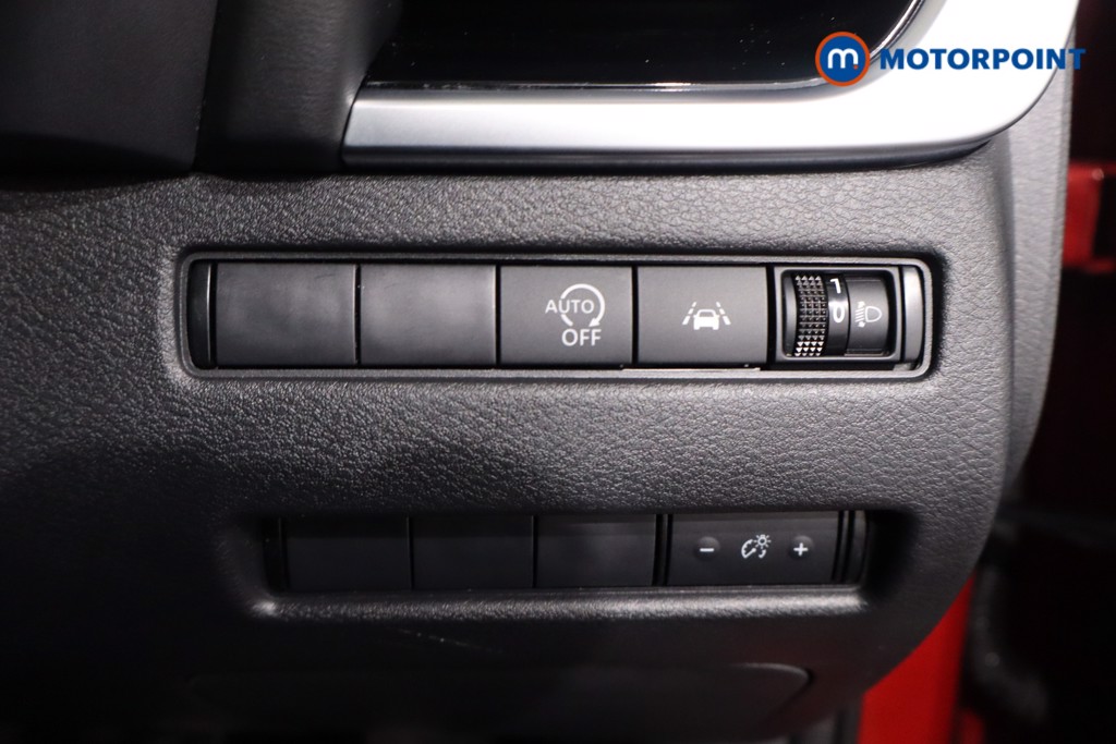 Nissan Qashqai N-Connecta Manual Petrol SUV - Stock Number (1608525) - 20th supplementary image