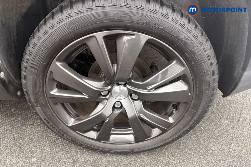 Peugeot 2008 Allure Premium Manual Petrol SUV - Stock Number (1609283) - 27th supplementary image