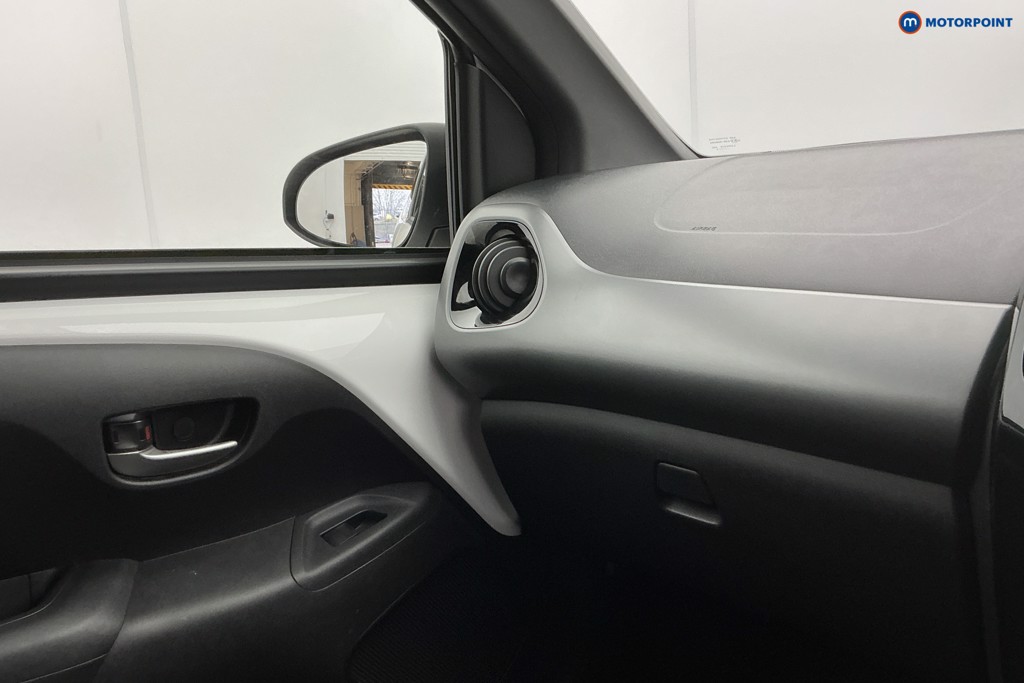 Toyota Aygo X-Trend Automatic Petrol Hatchback - Stock Number (1609579) - 20th supplementary image