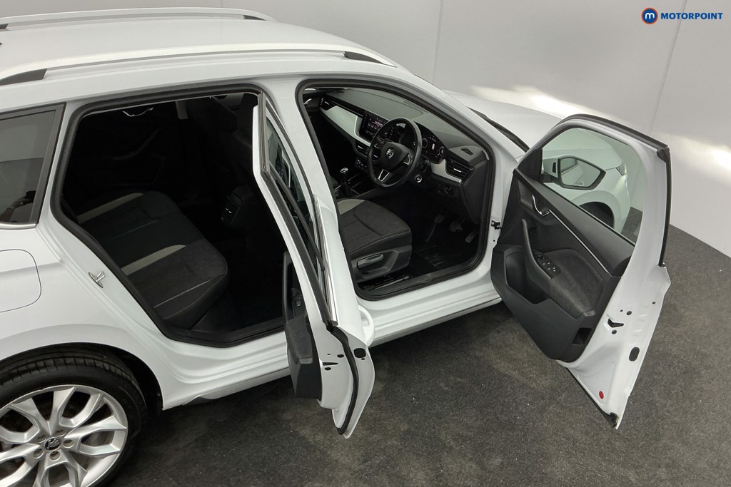 Skoda Kamiq Se L Manual Petrol SUV - Stock Number (1609693) - 5th supplementary image
