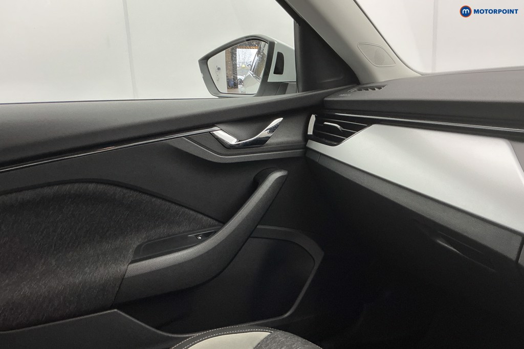 Skoda Kamiq Se L Manual Petrol SUV - Stock Number (1609693) - 21st supplementary image