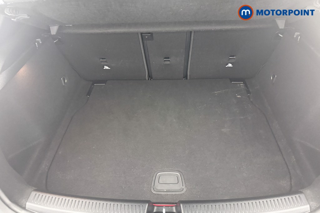 Mercedes-Benz A Class Amg Line Executive Edition Automatic Petrol Hatchback - Stock Number (1609803) - 2nd supplementary image