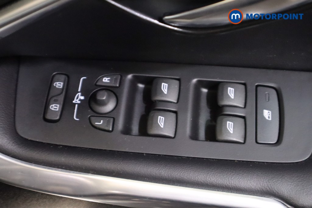 Volvo V40 R Design Edition Automatic Petrol Hatchback - Stock Number (1609869) - 12th supplementary image