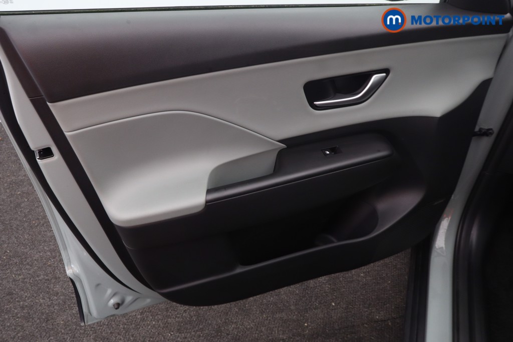 Hyundai Kona Ultimate Automatic Petrol-Electric Hybrid SUV - Stock Number (1610943) - 20th supplementary image