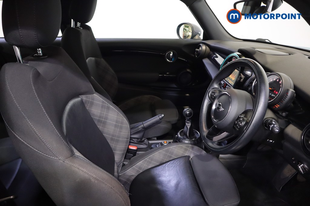 Mini Hatchback Cooper Manual Petrol Hatchback - Stock Number (1611452) - 18th supplementary image