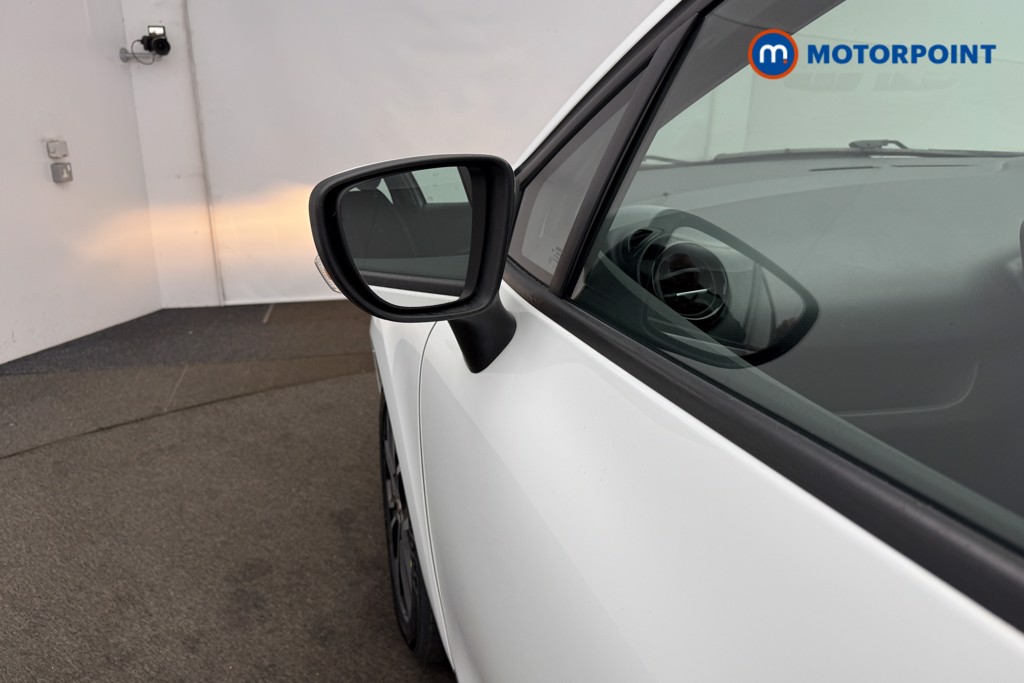 Renault Clio Play Manual Petrol Hatchback - Stock Number (1611480) - 26th supplementary image