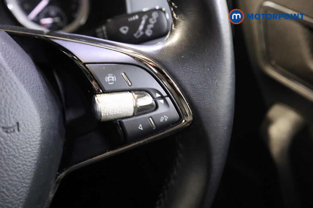Skoda Karoq Se L Manual Petrol SUV - Stock Number (1611519) - 4th supplementary image
