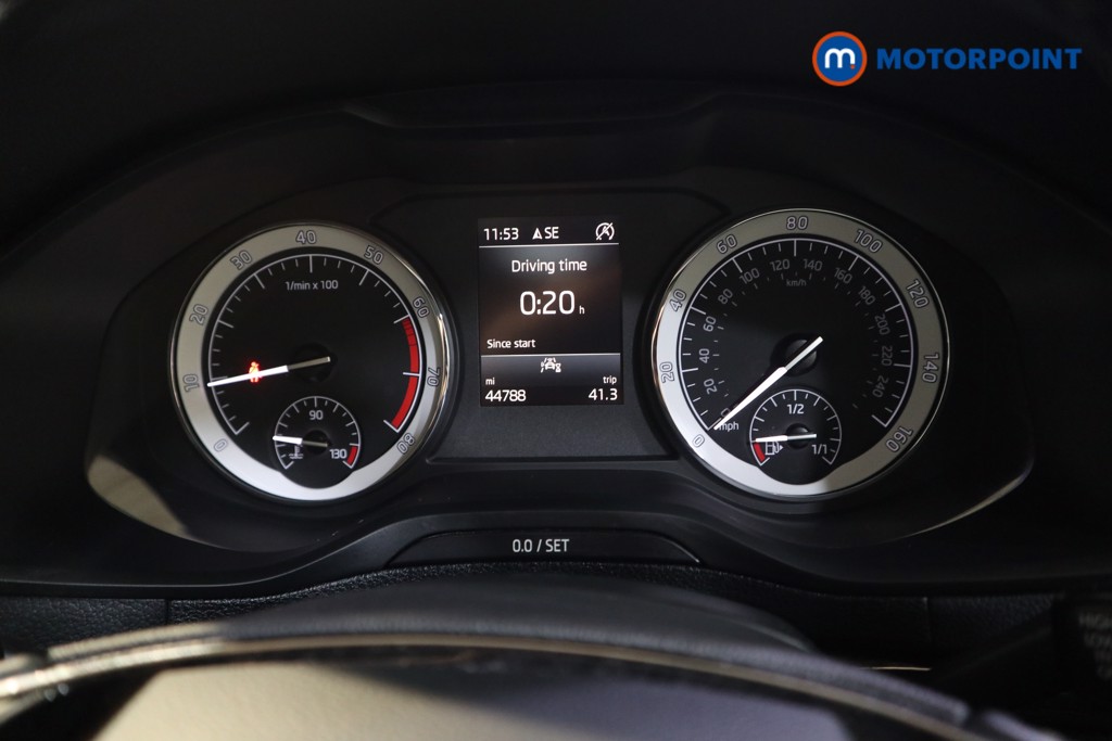 Skoda Karoq Se L Manual Petrol SUV - Stock Number (1611519) - 5th supplementary image
