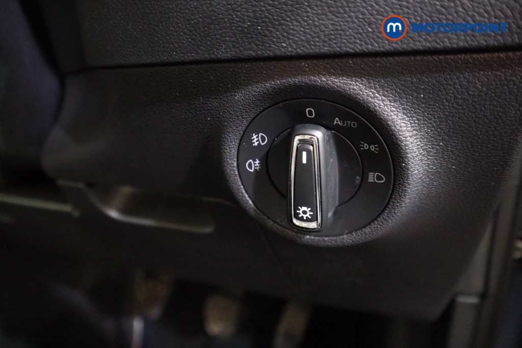 Skoda Karoq Se L Manual Petrol SUV - Stock Number (1611519) - 13th supplementary image